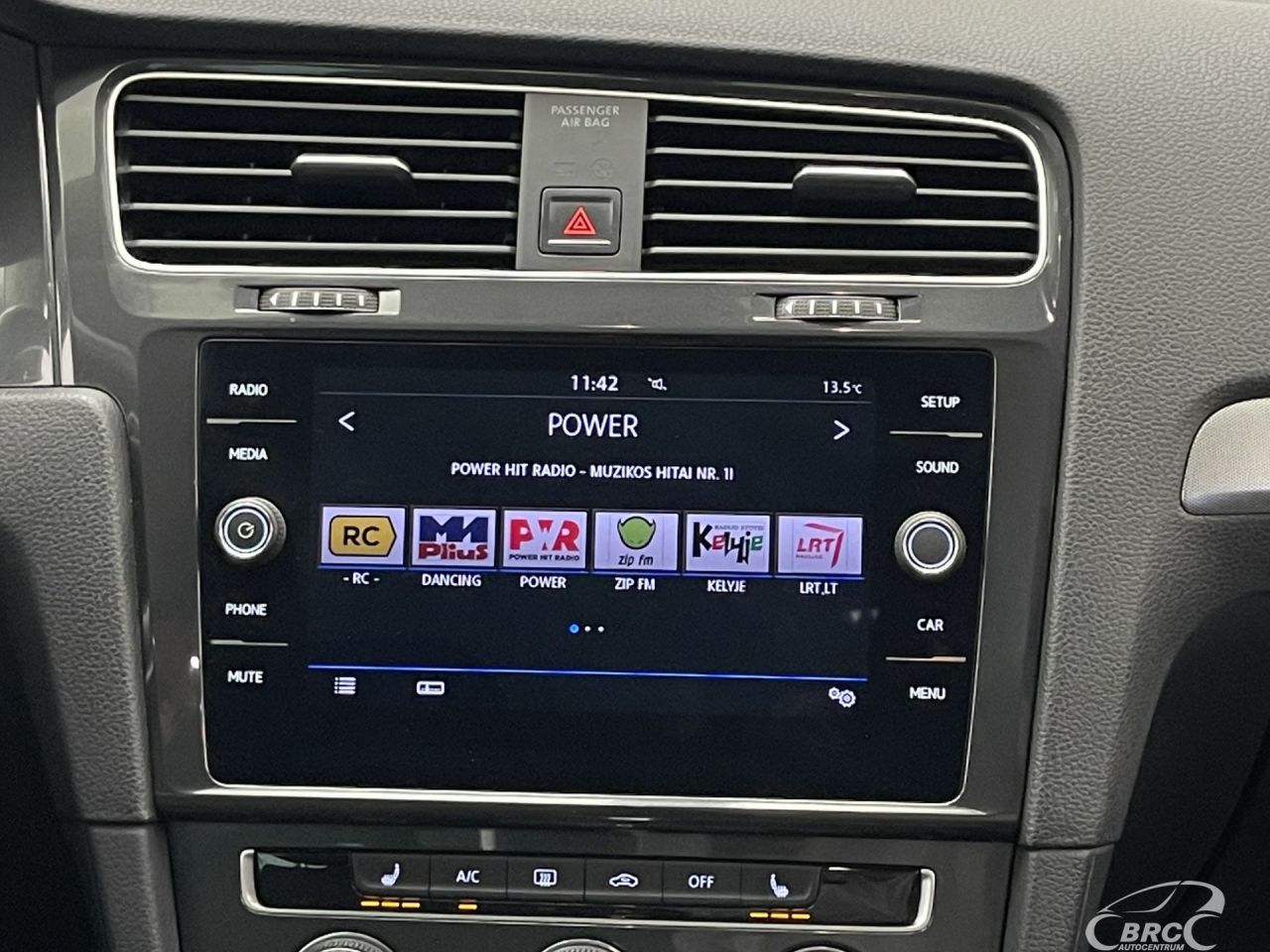 Volkswagen Golf | 14