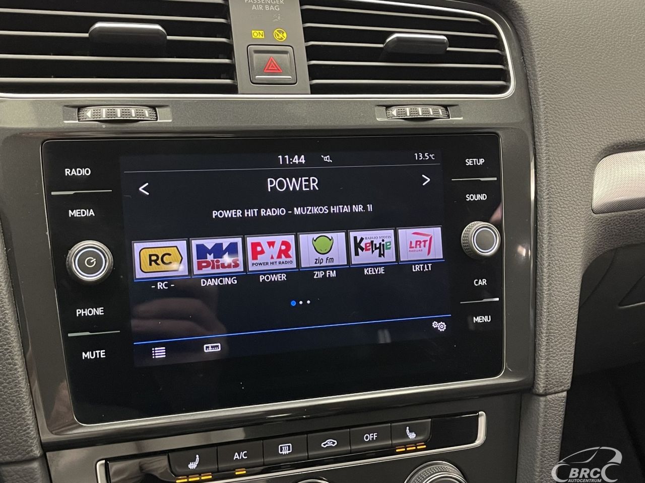 Volkswagen Golf | 31