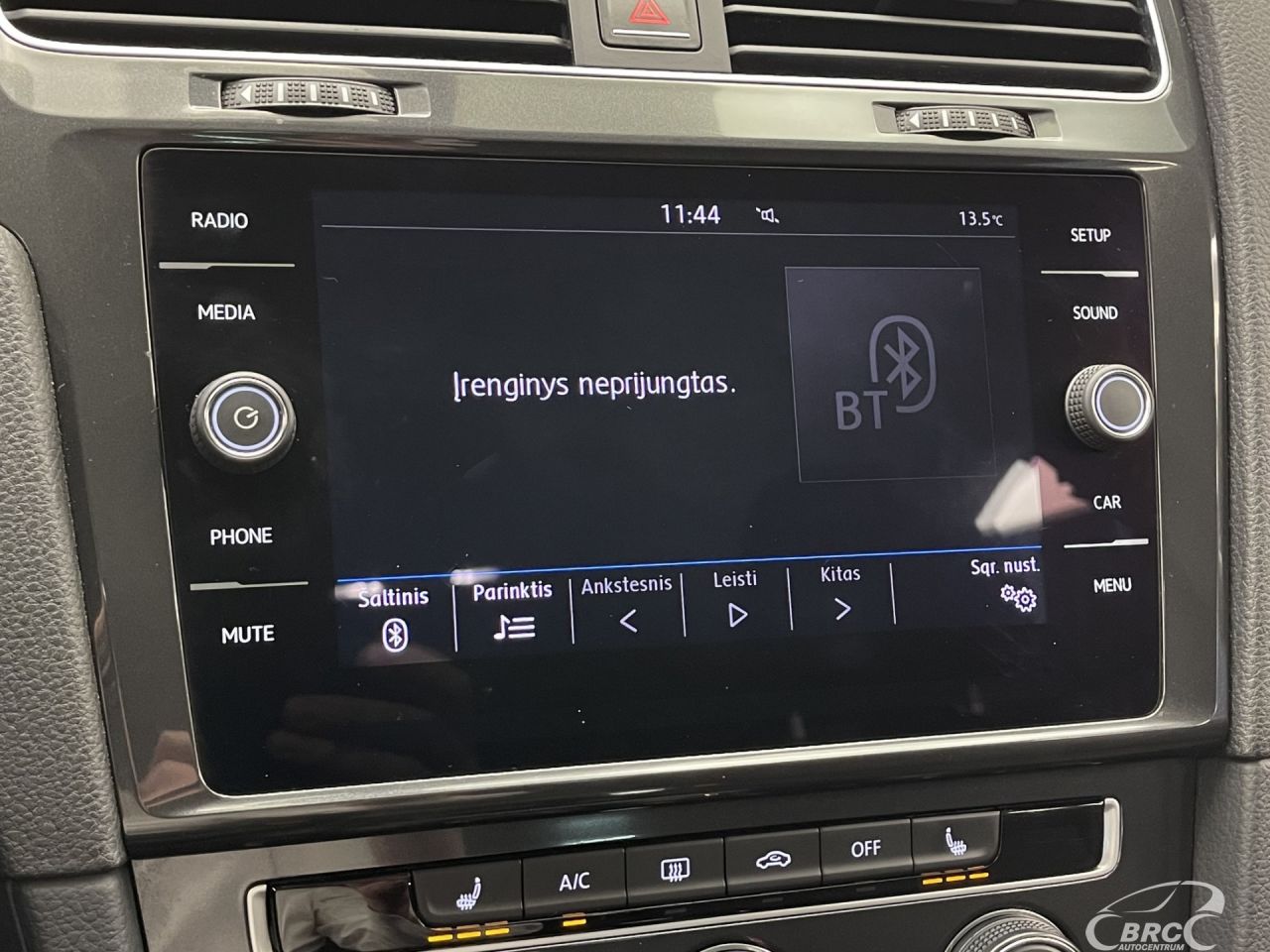 Volkswagen Golf | 33