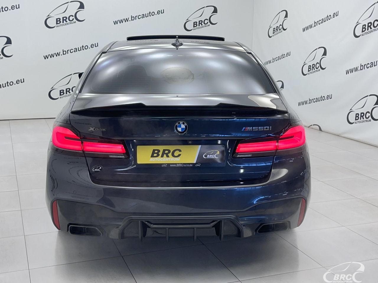 BMW M550 | 51