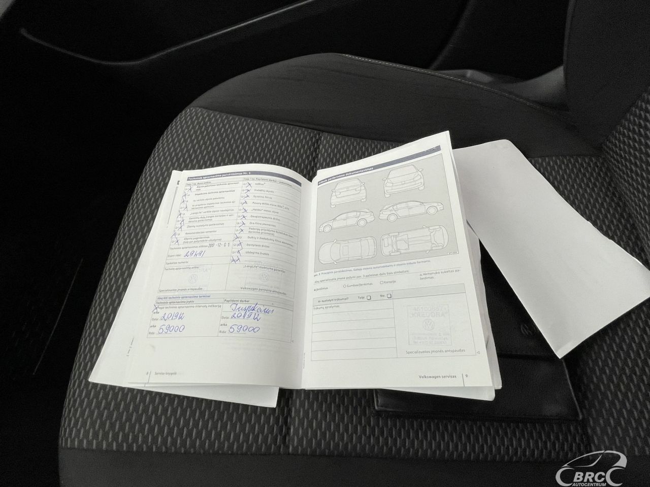 Volkswagen Golf | 29