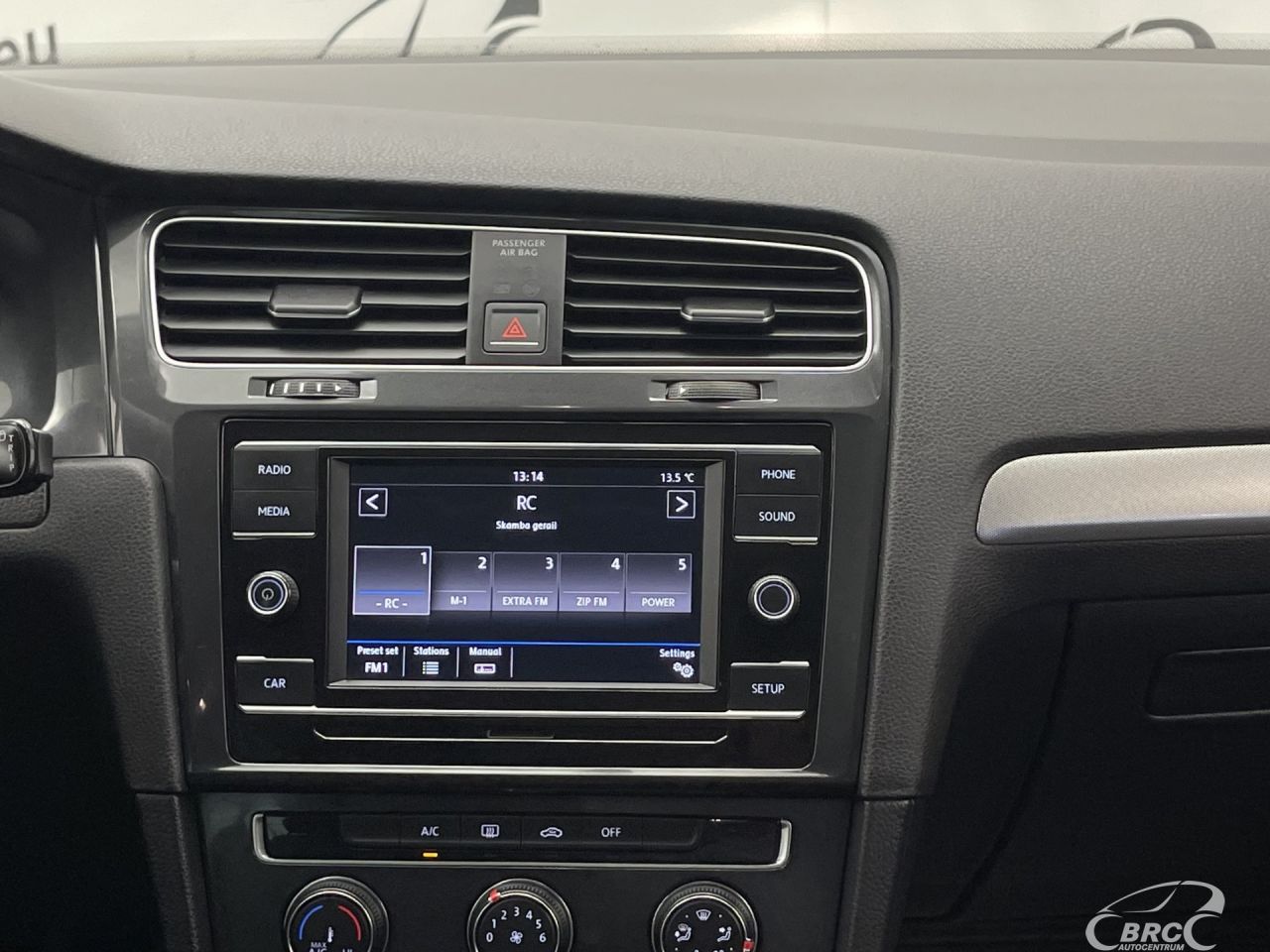 Volkswagen Golf | 14