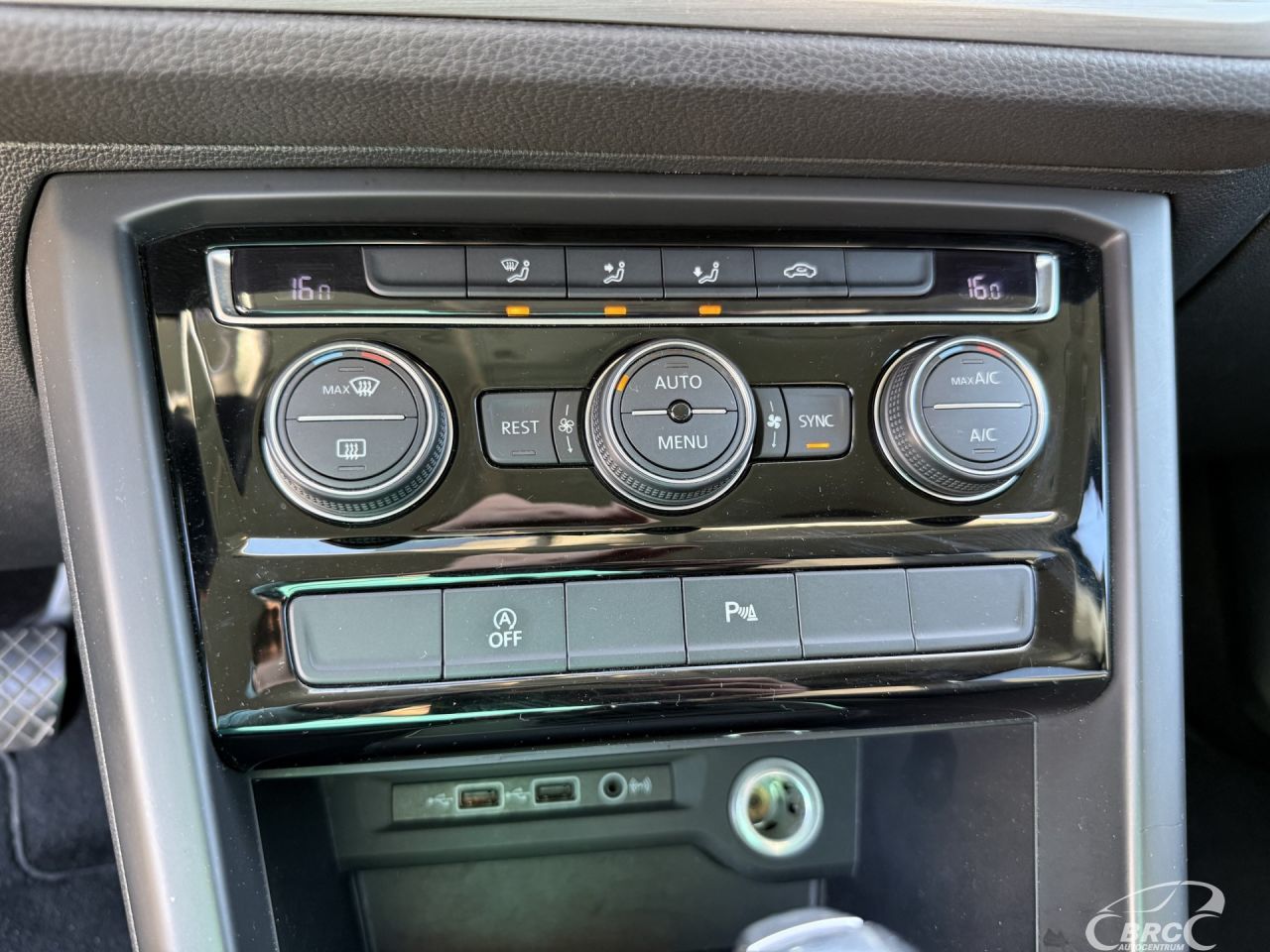 Volkswagen Touran | 15