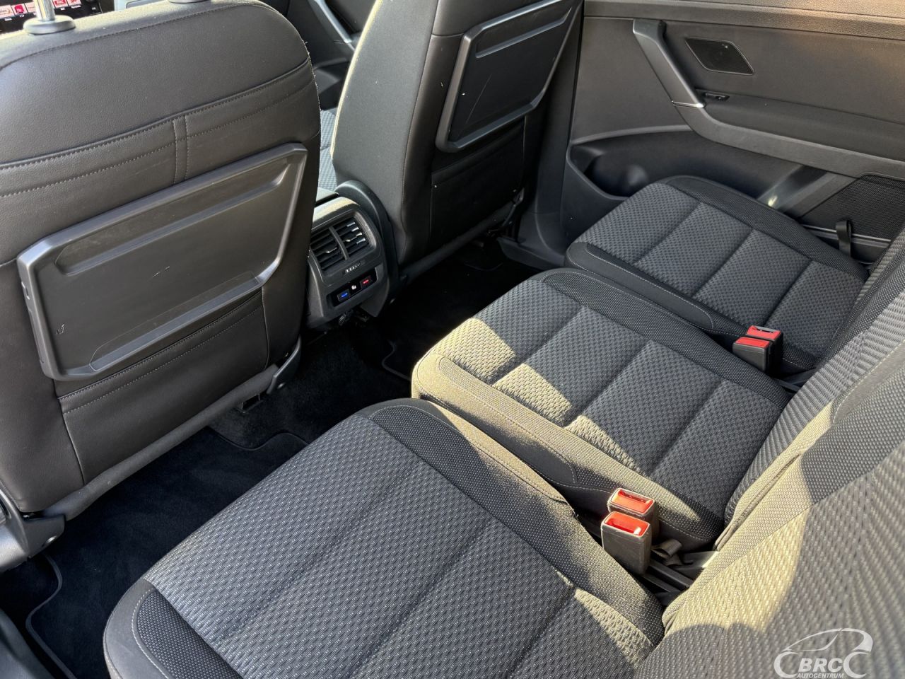 Volkswagen Touran | 9
