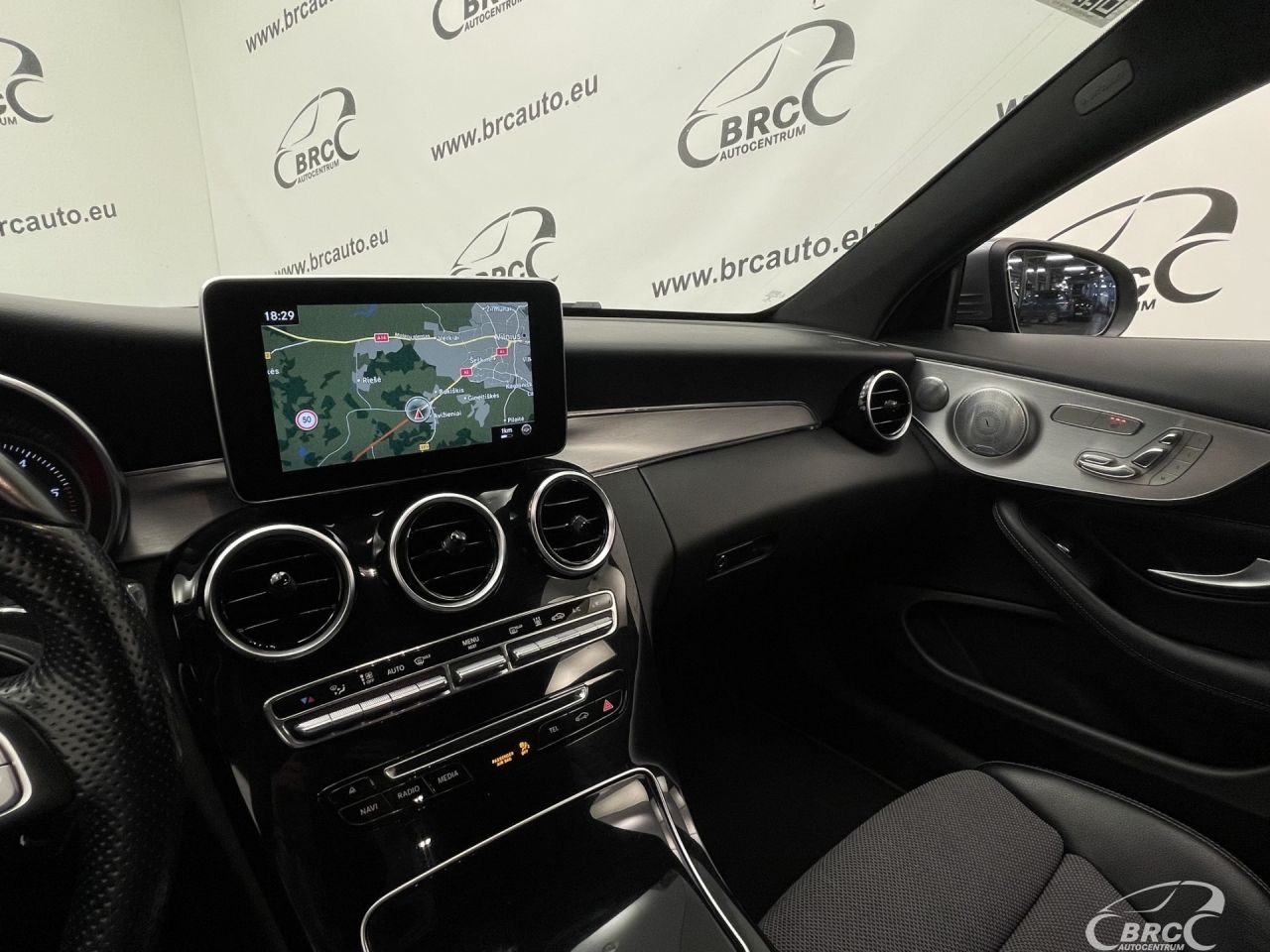 Mercedes-Benz C250 | 25