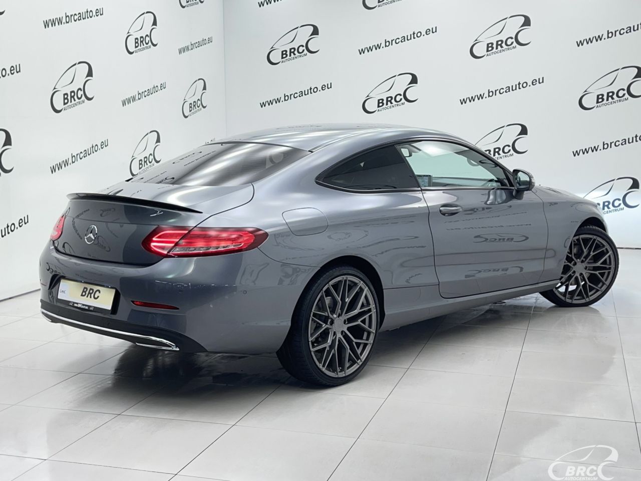 Mercedes-Benz C250 | 1