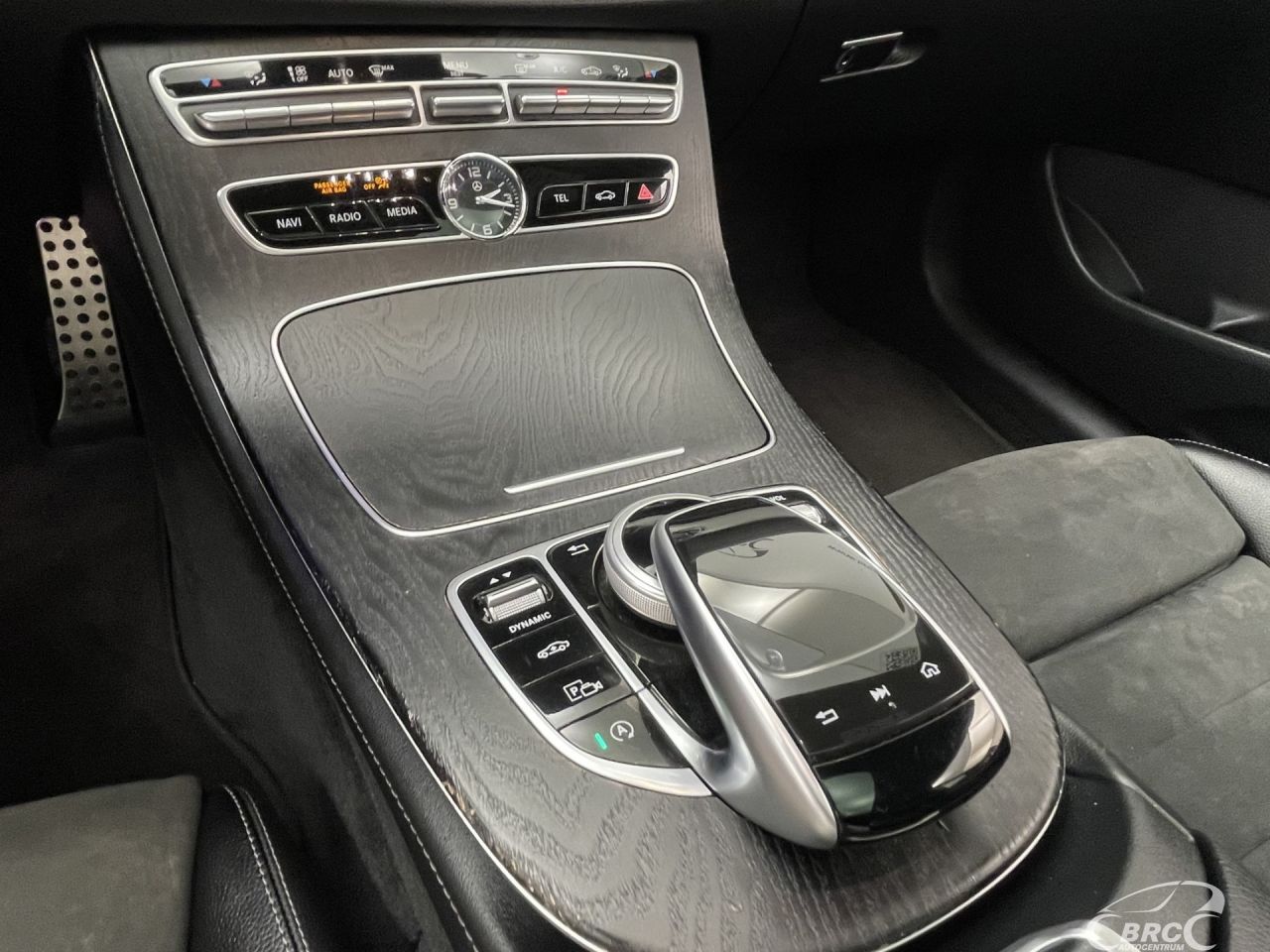 Mercedes-Benz E220 | 24