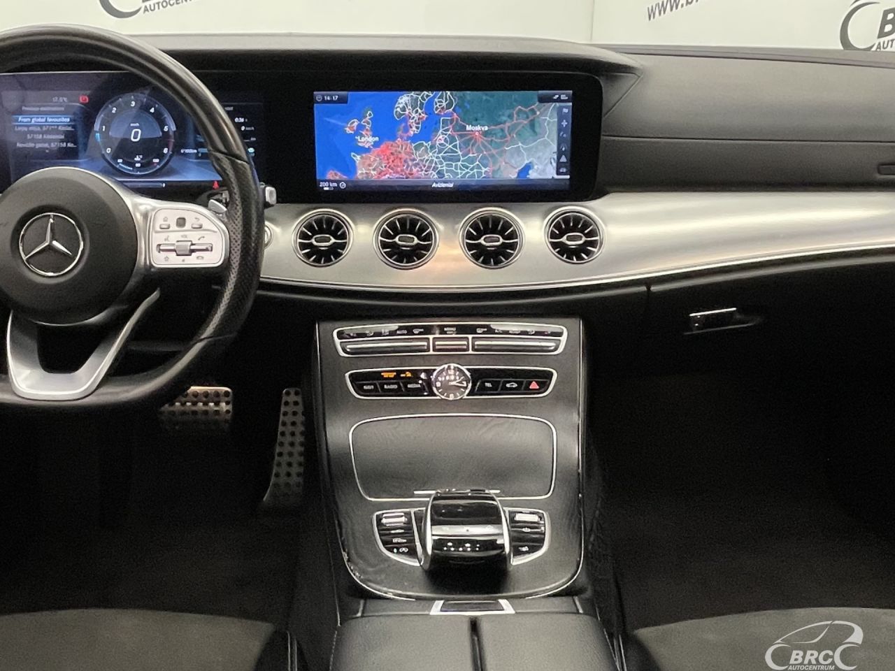 Mercedes-Benz E220 | 12