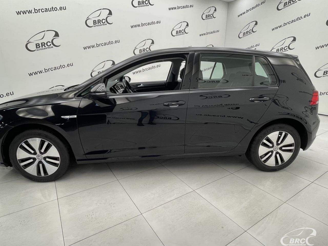 Volkswagen Golf | 54