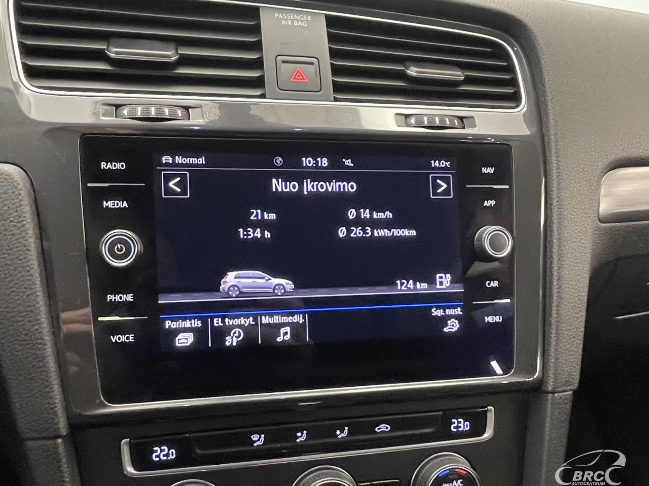 Volkswagen Golf | 35