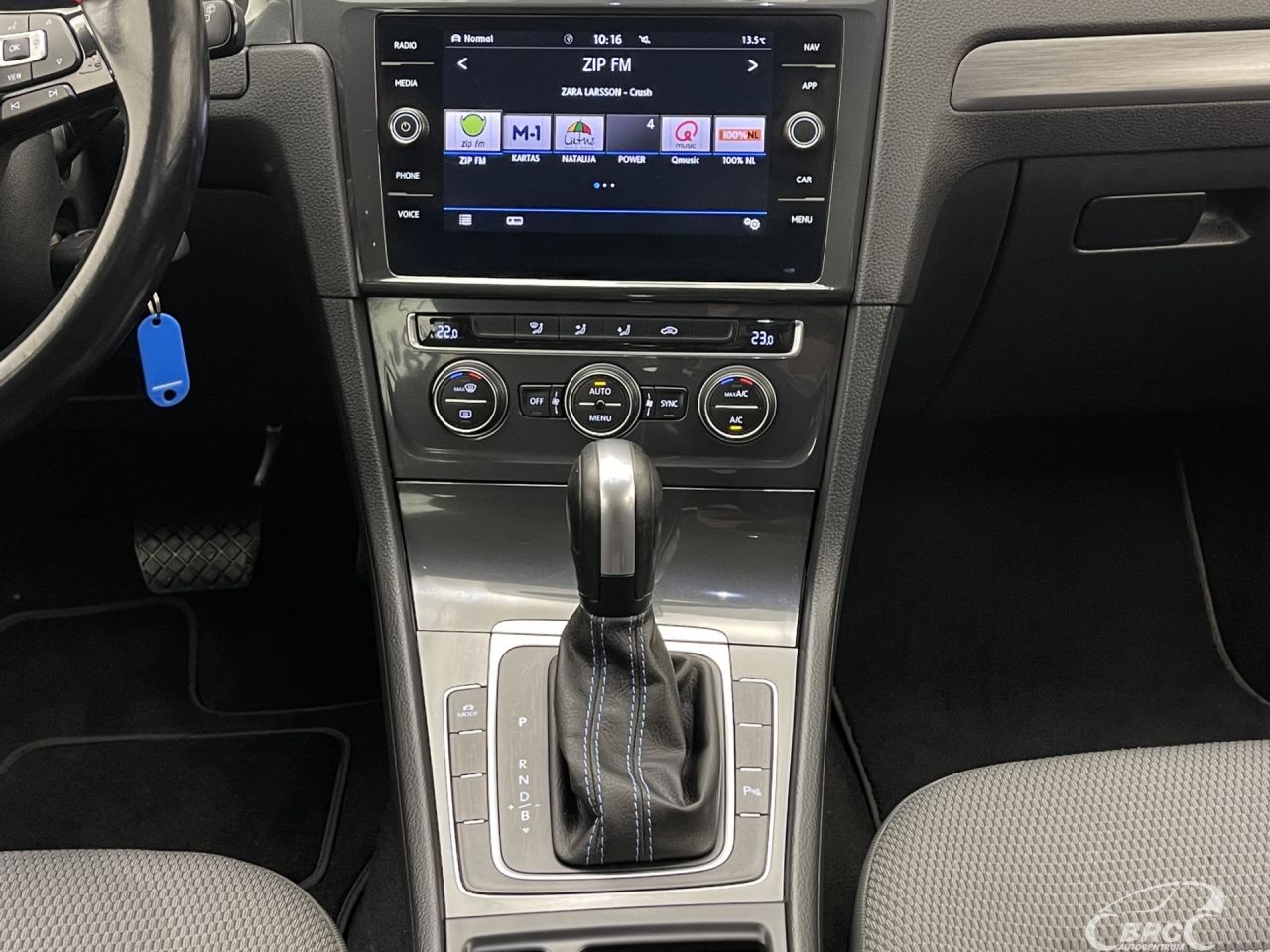 Volkswagen Golf | 13