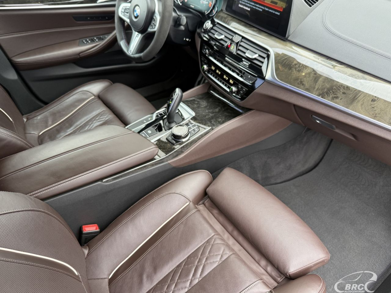 BMW M550 | 9