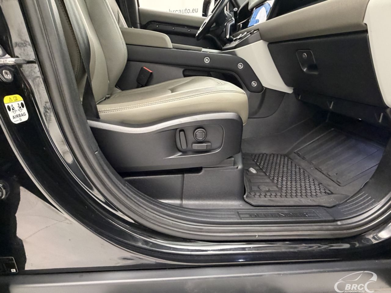 Land Rover Defender | 5