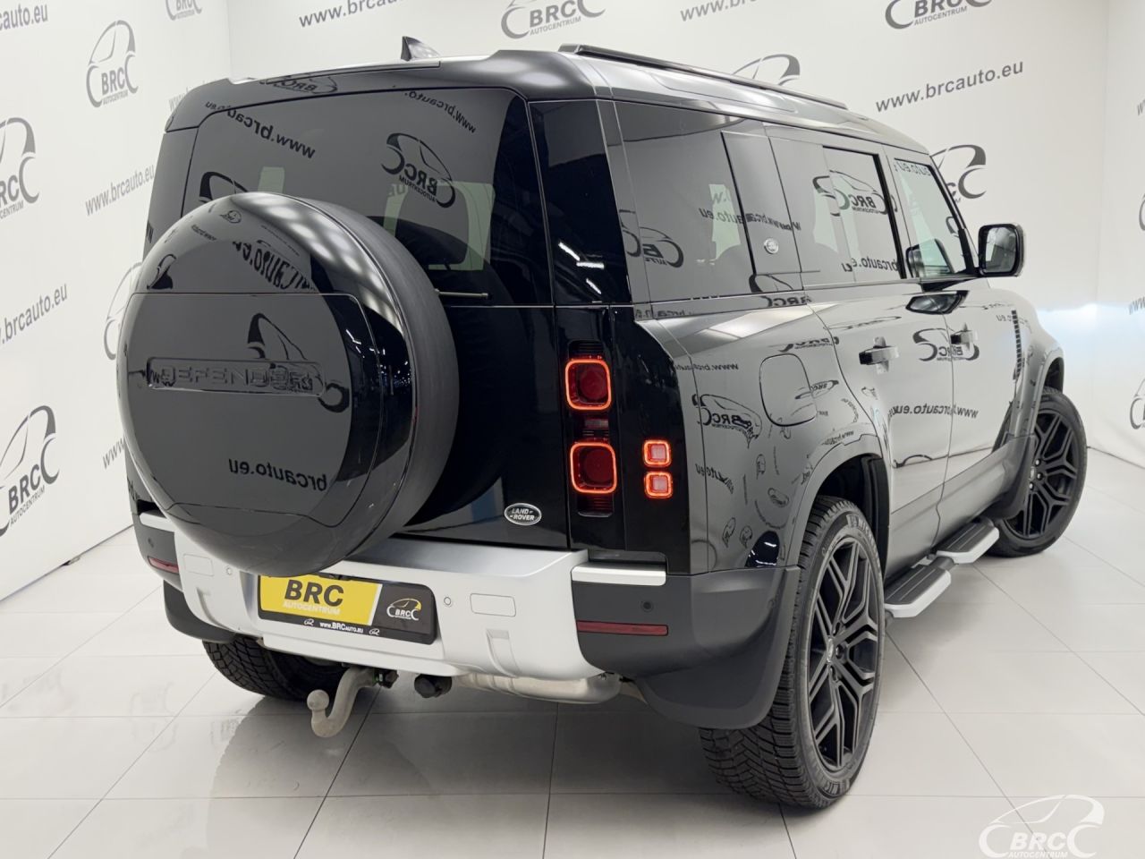 Land Rover Defender | 48