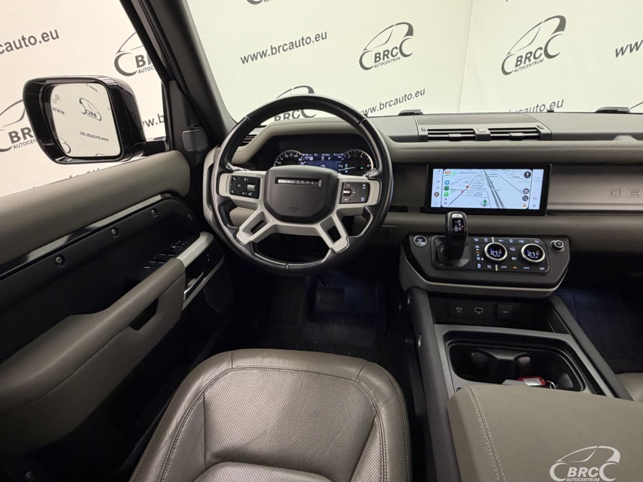 Land Rover Defender | 14