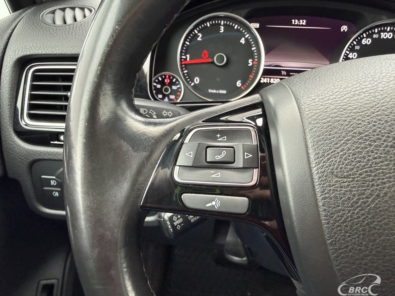 Volkswagen Touareg | 42