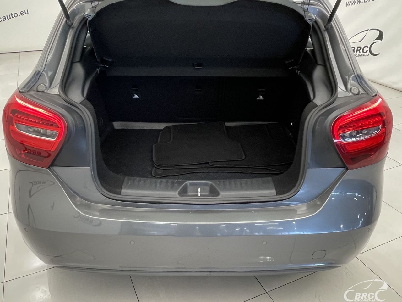 Mercedes-Benz A160 | 41