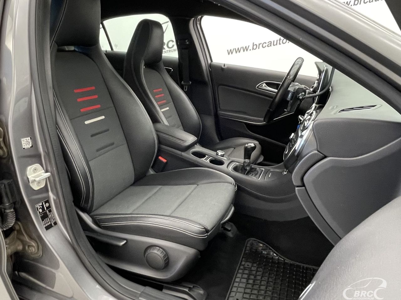 Mercedes-Benz A160 | 6