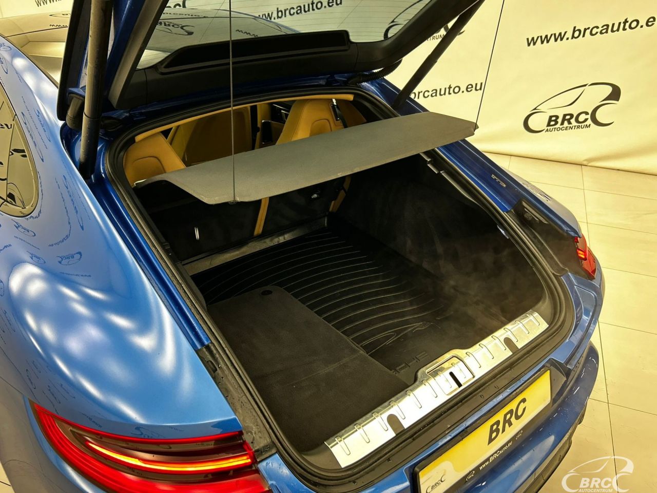 Porsche Panamera | 30