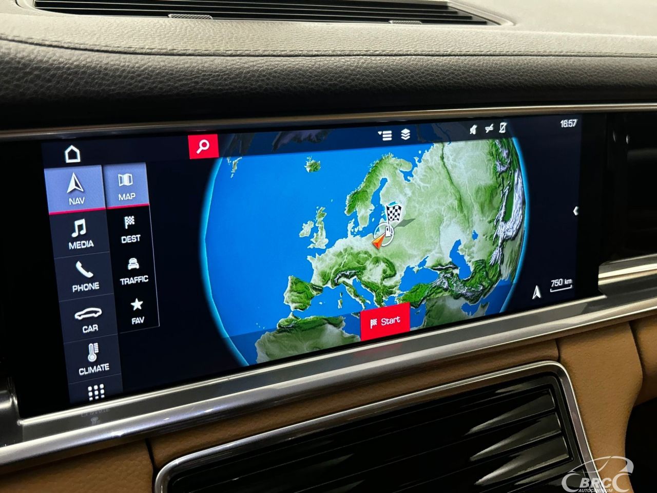 Porsche Panamera | 26