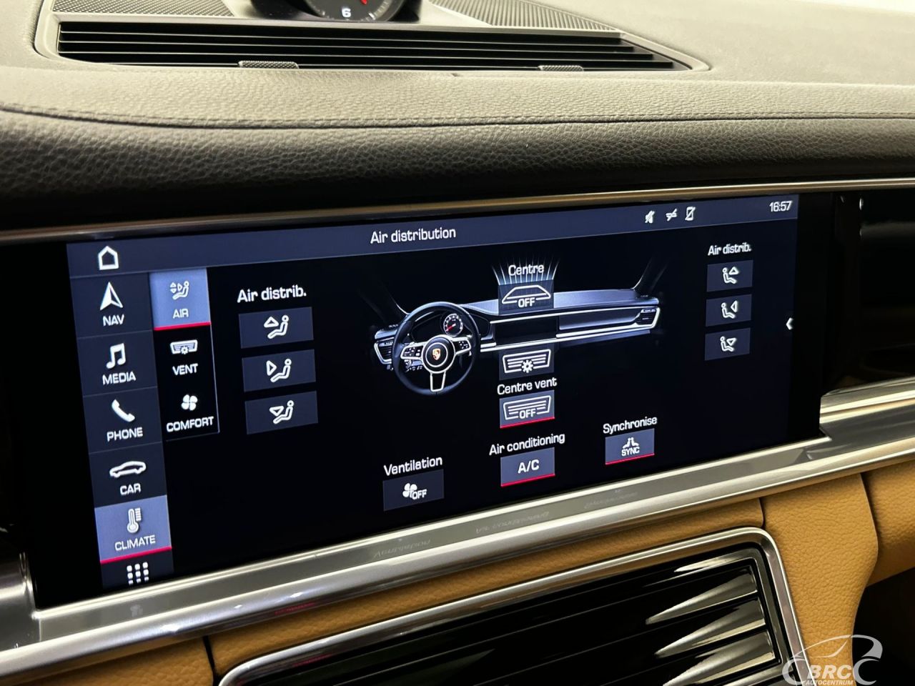 Porsche Panamera | 25