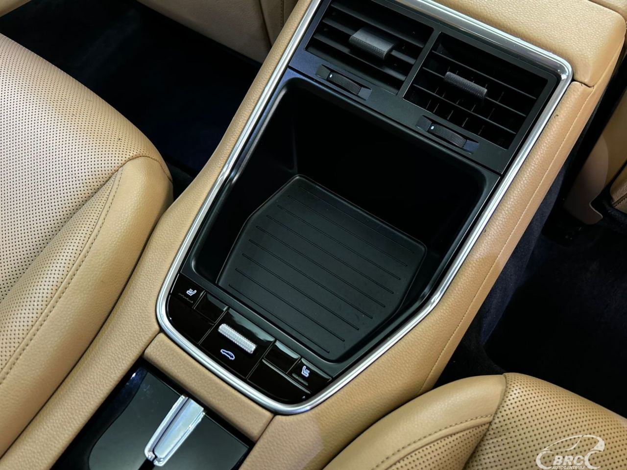 Porsche Panamera | 10