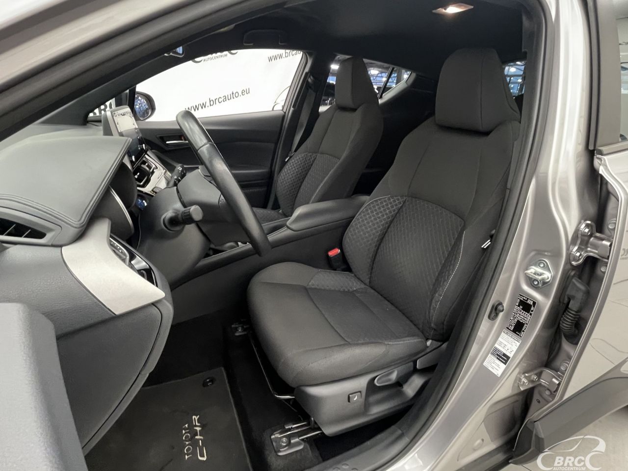 Toyota C-HR | 21