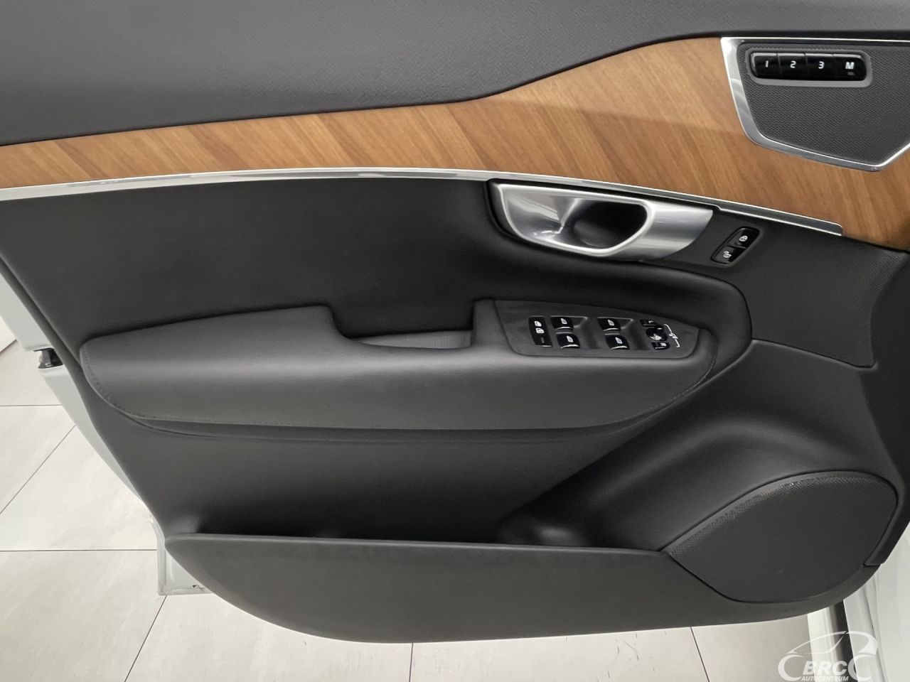 Volvo XC90 | 21