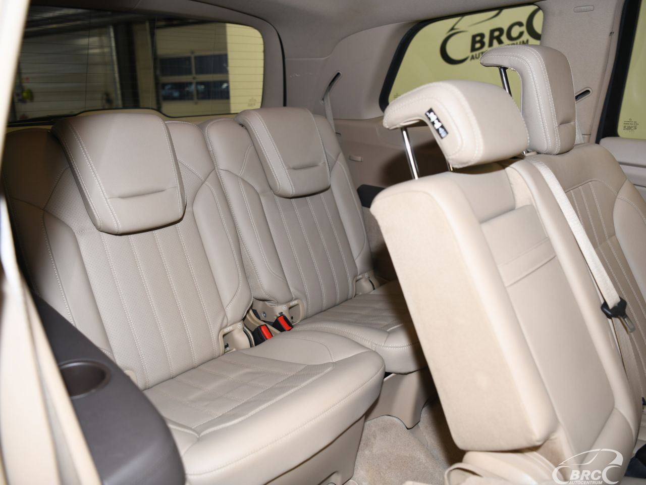 Mercedes-Benz GL450 | 14