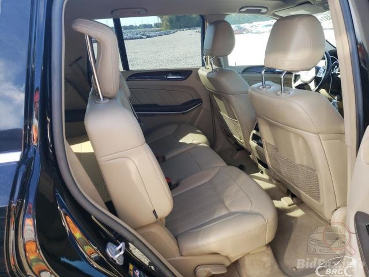 Mercedes-Benz GL450 | 56