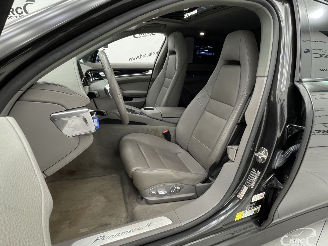 Porsche Panamera | 22