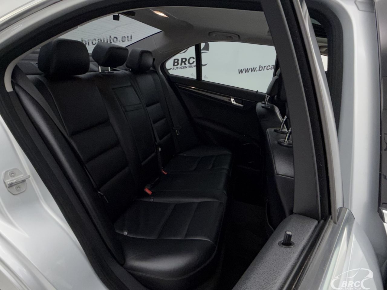 Mercedes-Benz C250 | 11