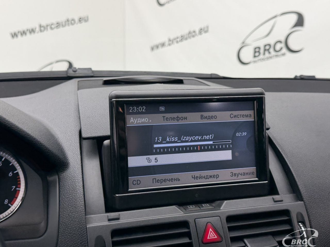 Mercedes-Benz C250 | 35