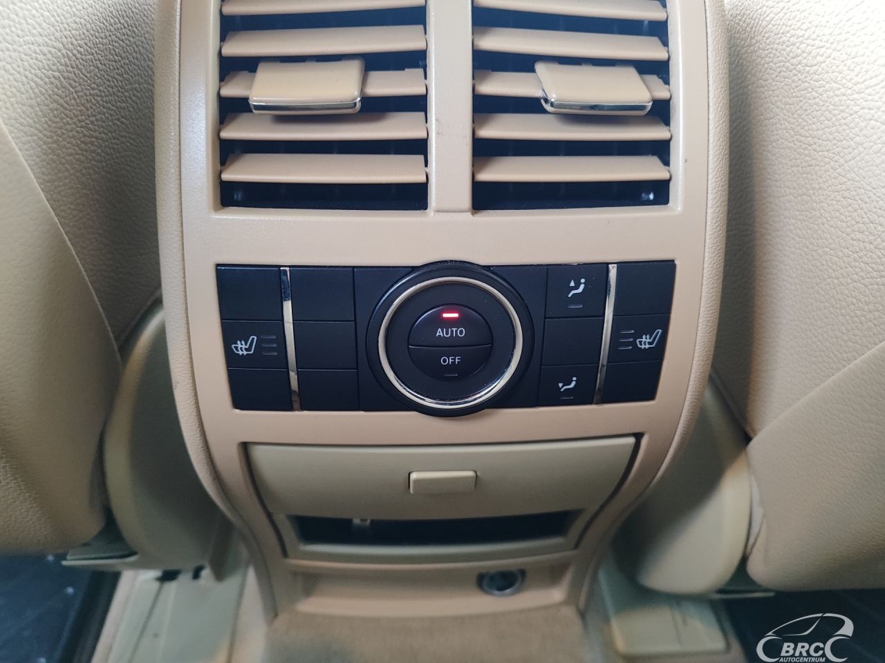 Mercedes-Benz GL450 | 16