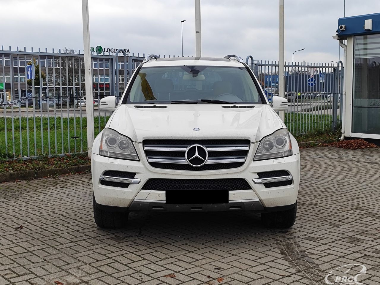 Mercedes-Benz GL450 | 34