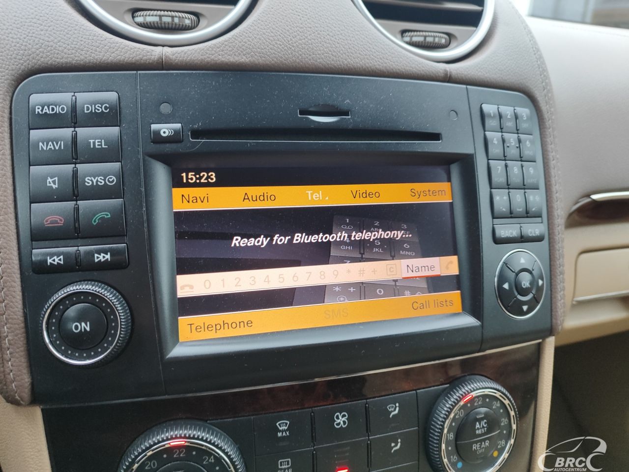 Mercedes-Benz GL450 | 32