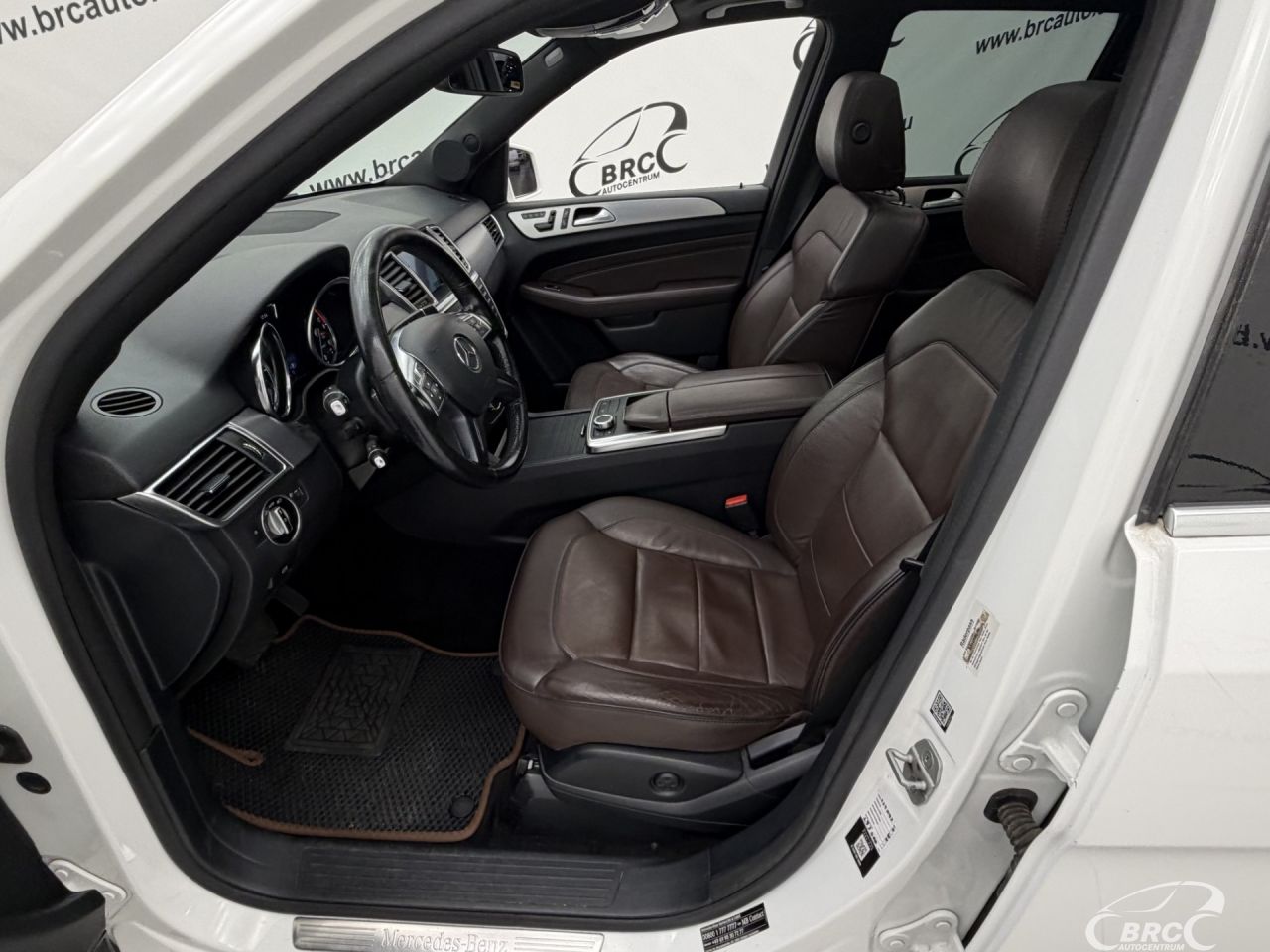 Mercedes-Benz ML350 | 21