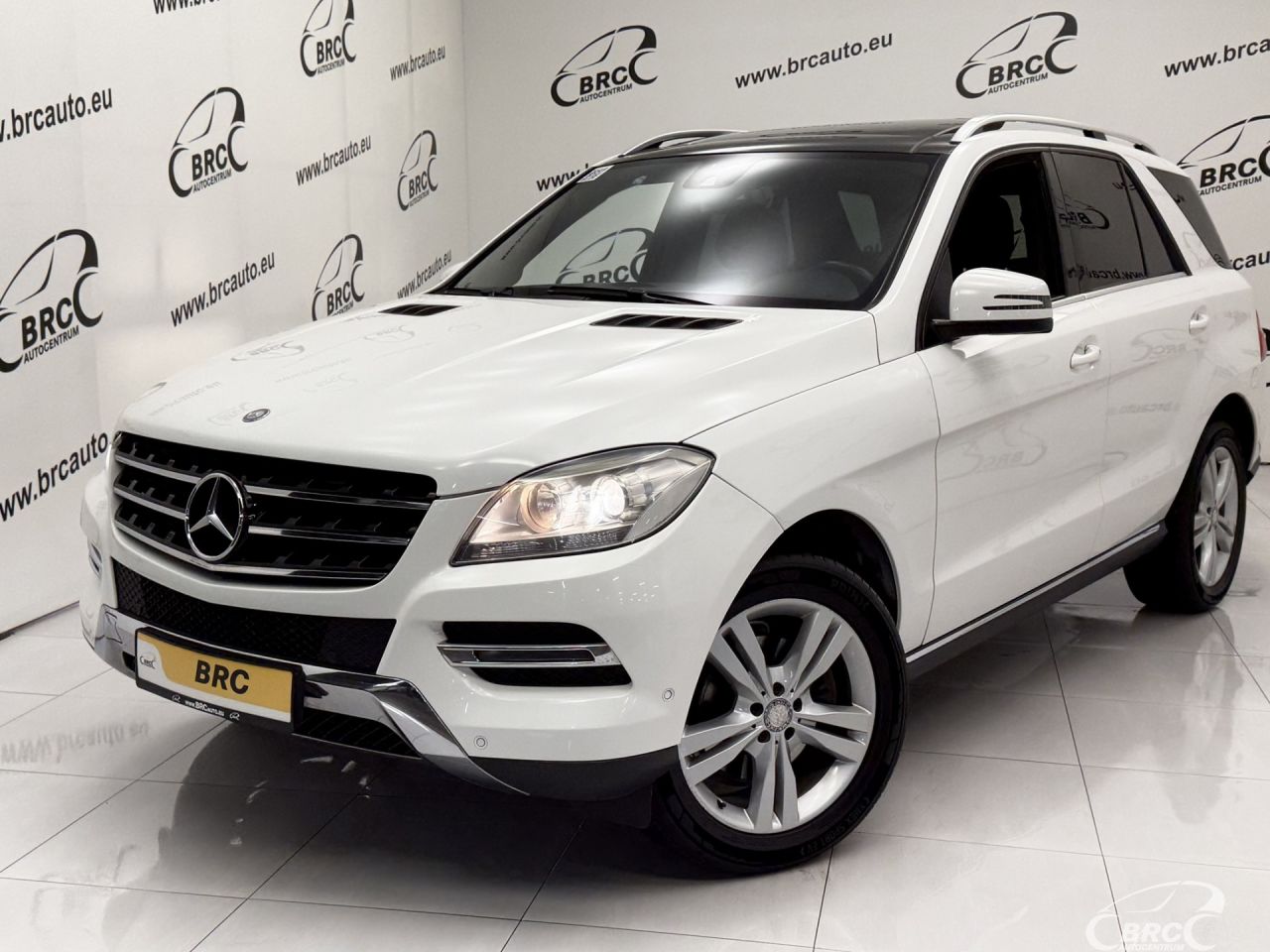 Mercedes-Benz ML350 | 45