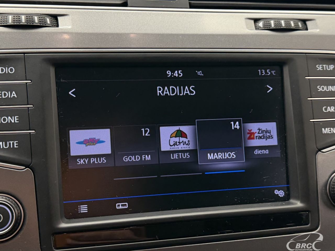 Volkswagen Golf | 29