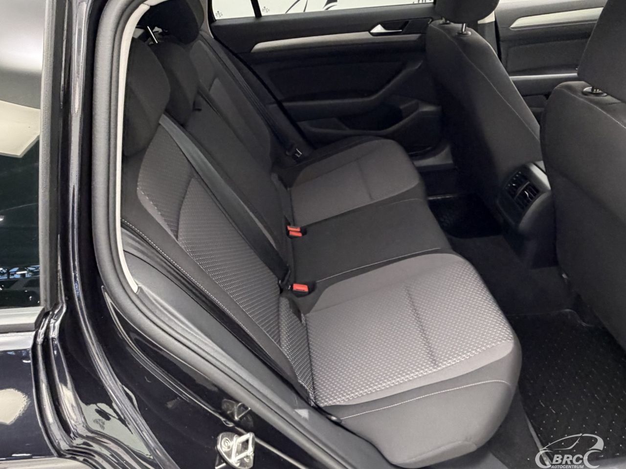 Volkswagen Passat | 9