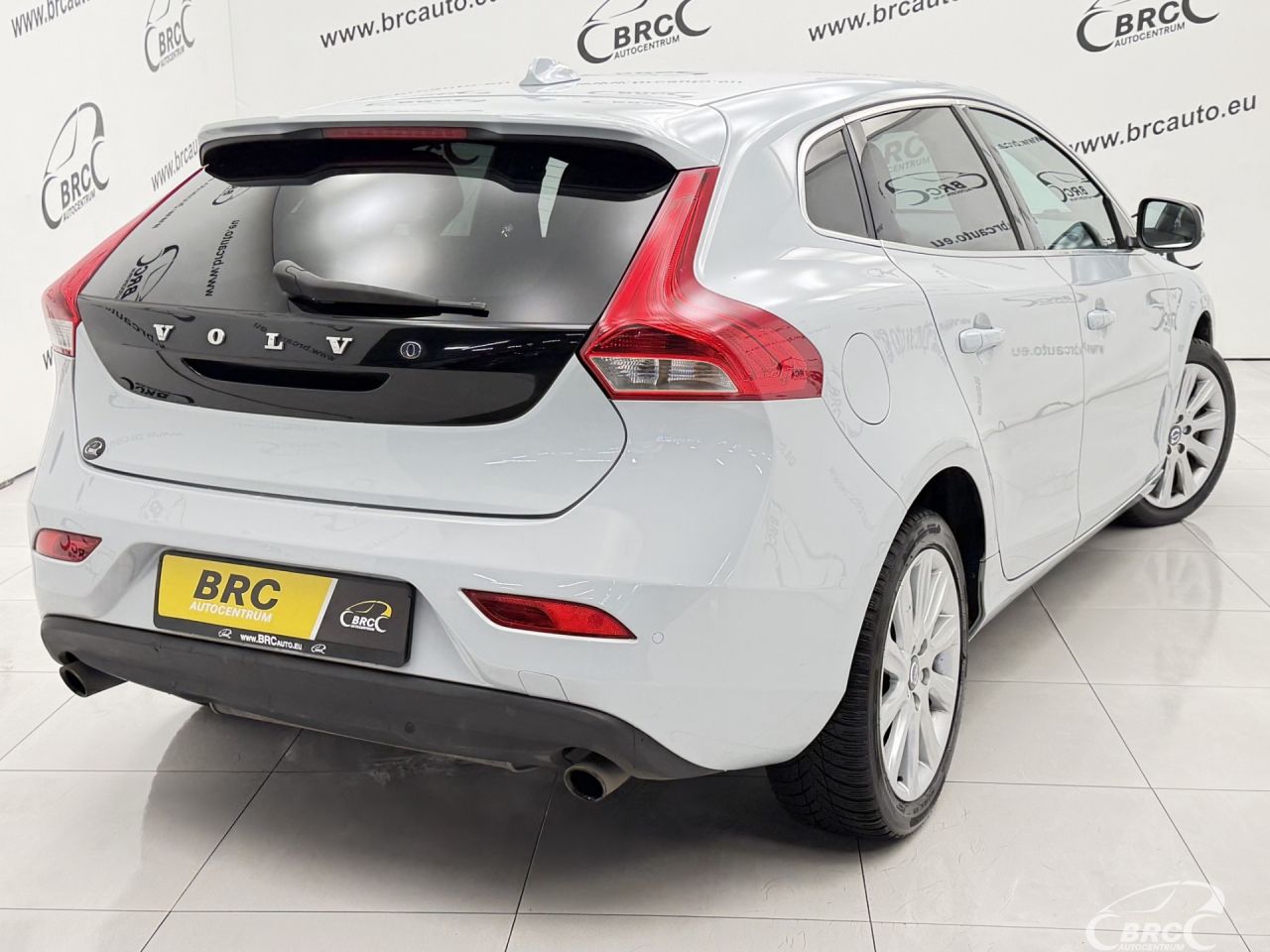 Volvo V40 | 78