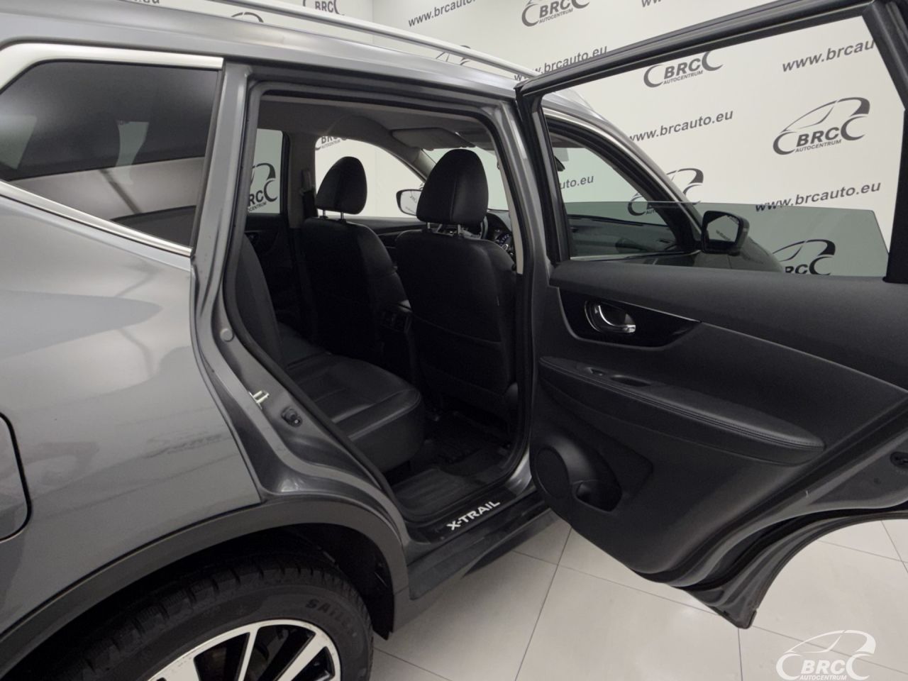 Nissan X-Trail | 12