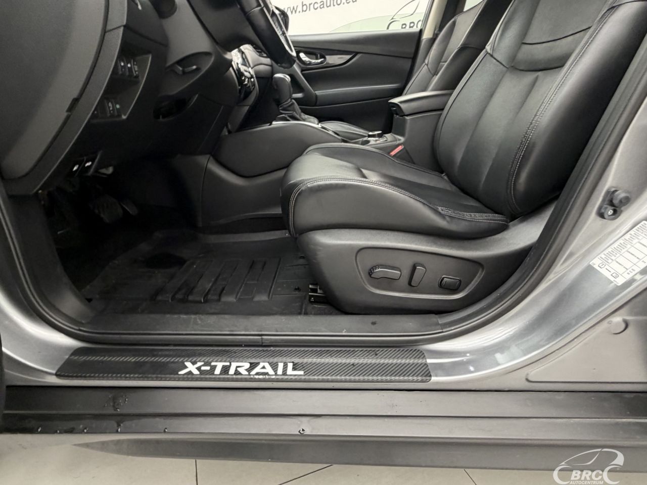 Nissan X-Trail | 24