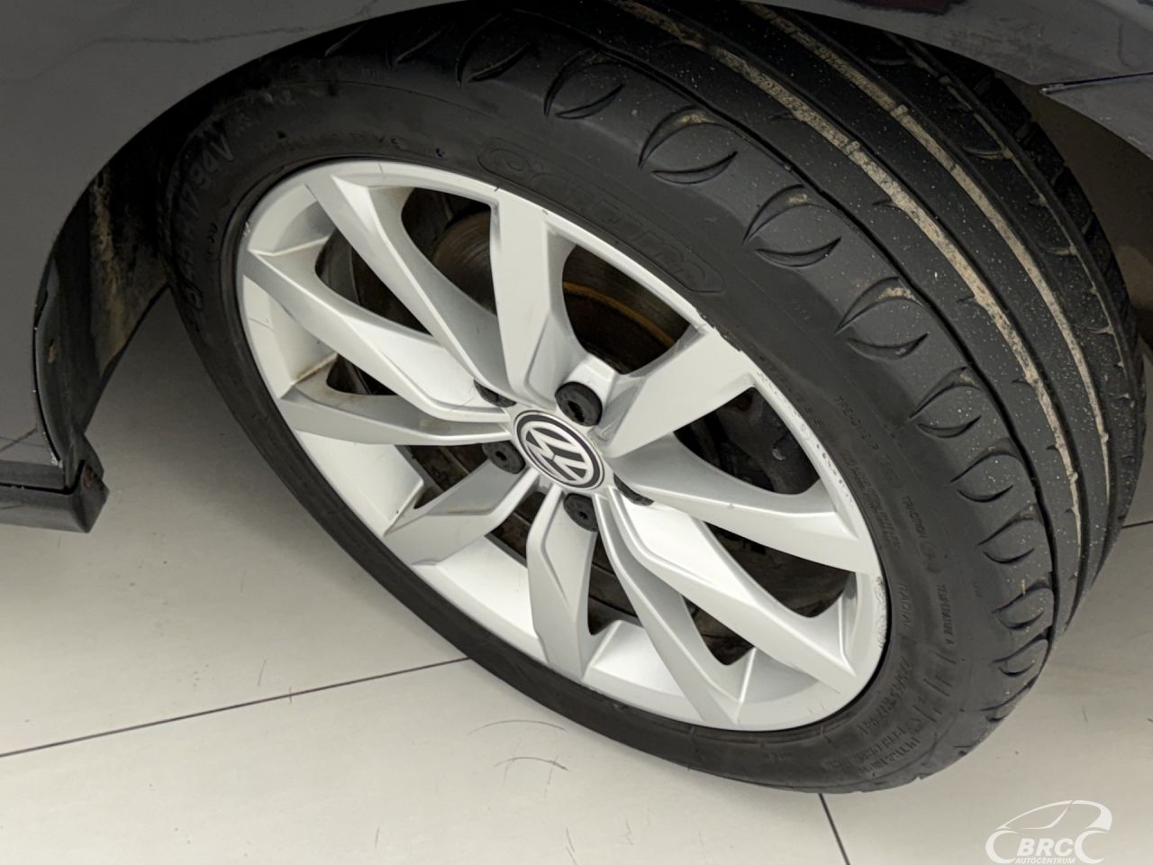 Volkswagen Golf | 51