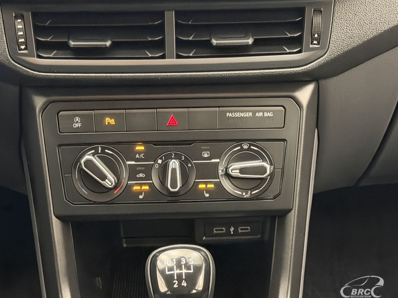 Volkswagen T-Cross | 15