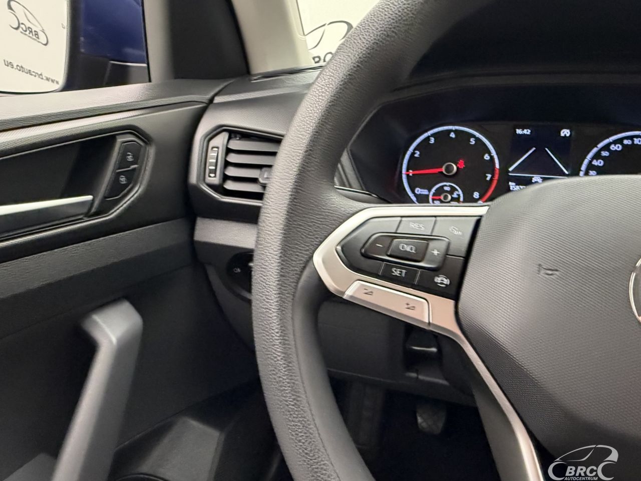 Volkswagen T-Cross | 27