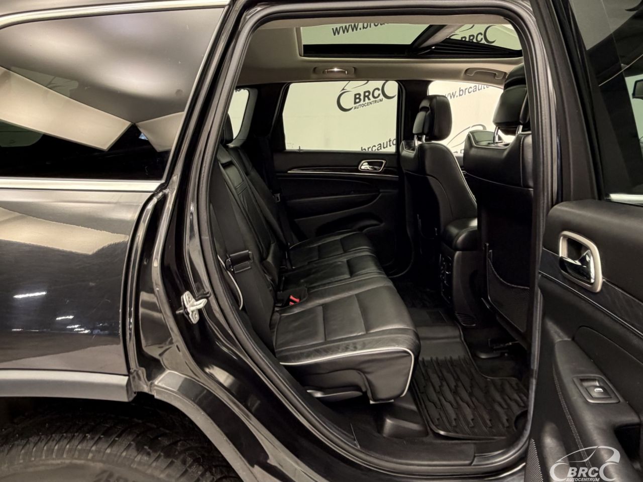 Jeep Grand Cherokee | 12