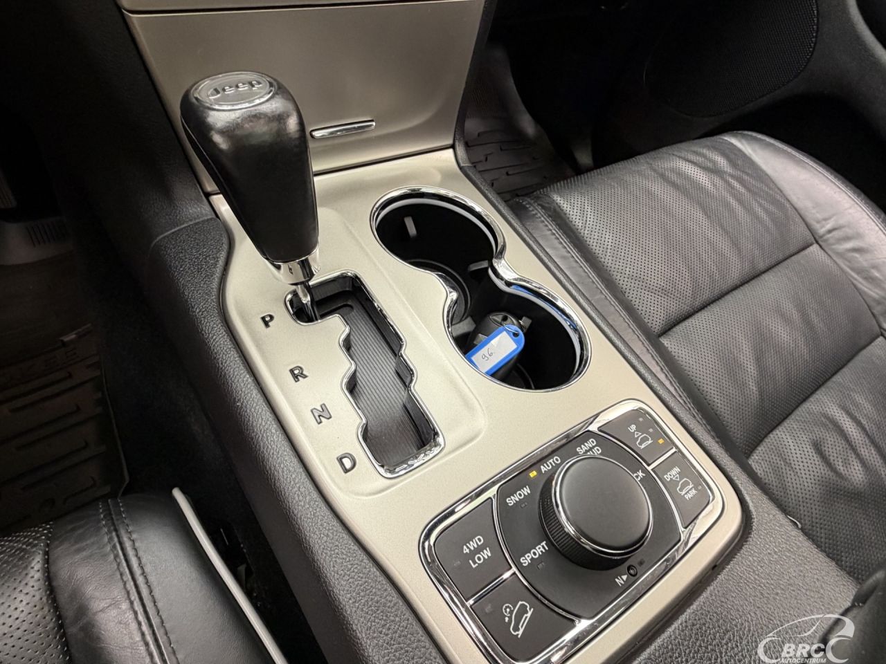 Jeep Grand Cherokee | 32