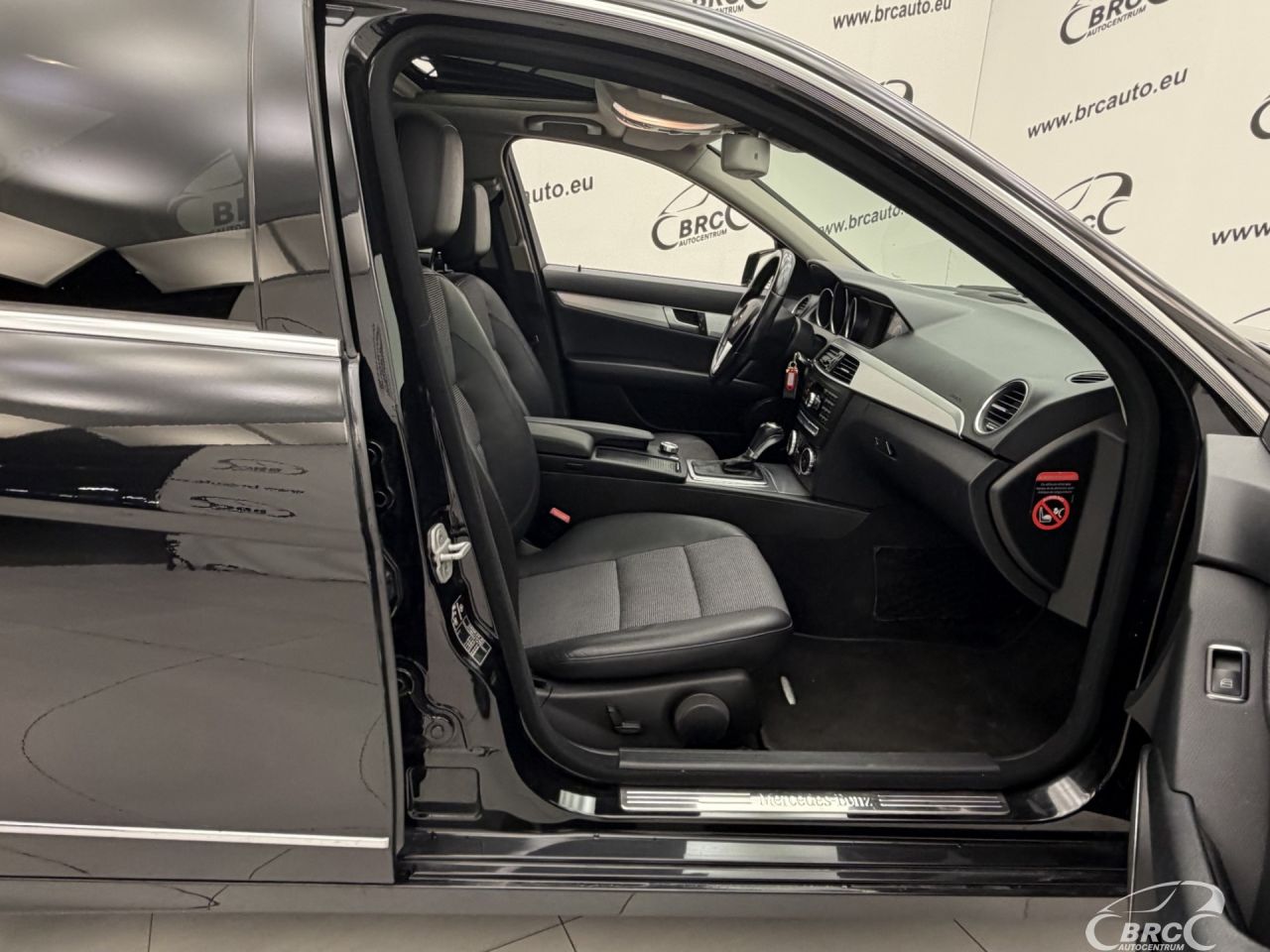 Mercedes-Benz C220 | 3