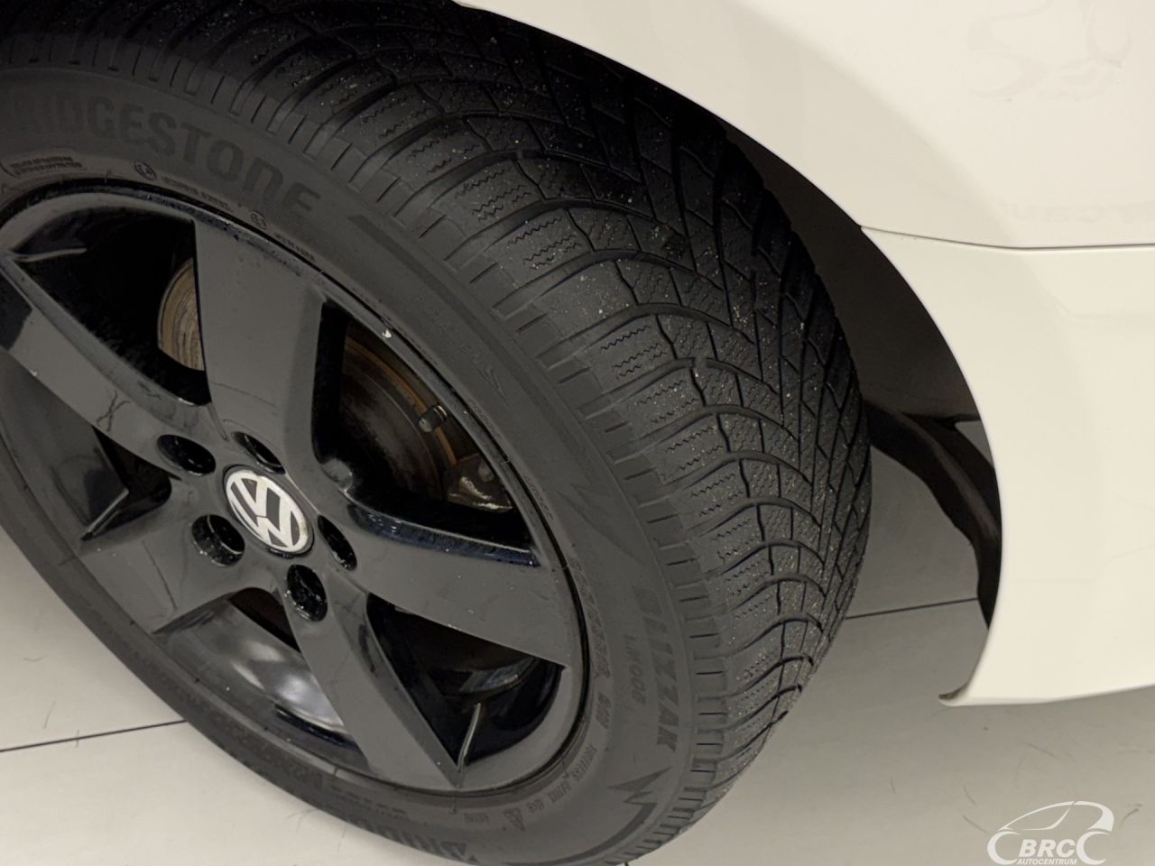 Volkswagen Golf | 33